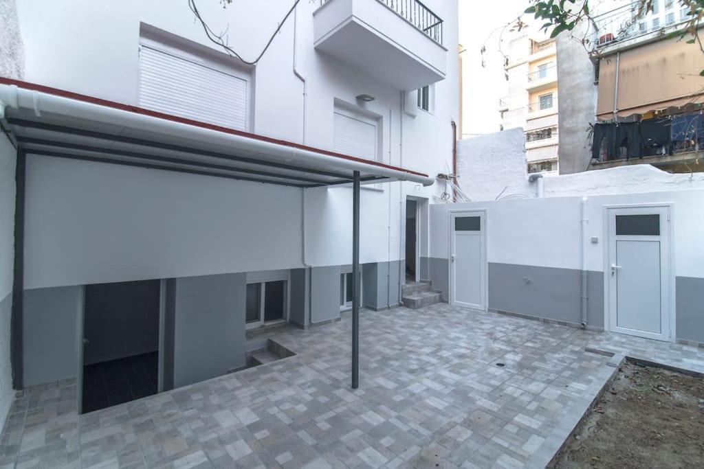 Downtown Rare And Modern Two Storey Building Atenas Exterior foto